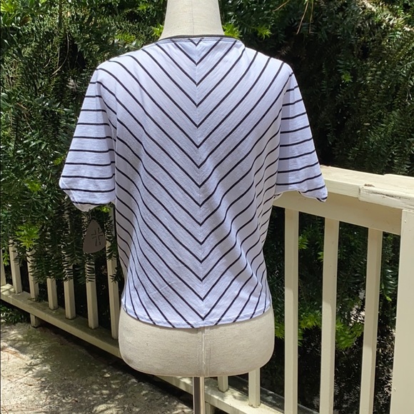 WHBM tie front top - Picture 2 of 4